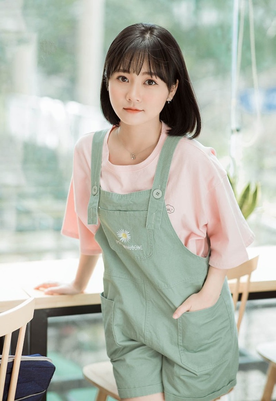 Điểm danh 3 hot girl Đại học Kiến trúc xinh đẹp “hút hồn” - 2 Điểm danh 3 hot girl Đại học Kiến trúc xinh đẹp “hút hồn” - 2