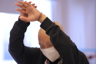 Thay toàn bộ xương cánh tay "thiết kế riêng" sử dụng vật liệu siêu mới