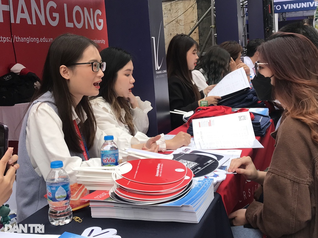 Điểm chuẩn xét tuyển đại học 2023 khả năng tăng 0,5-1 điểm - 2 Điểm chuẩn xét tuyển đại học 2023 khả năng tăng 0,5-1 điểm - 2