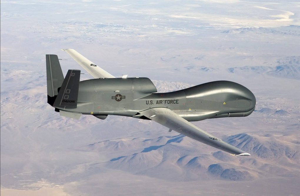 Triều Tiên khoe 2 mẫu UAV giống Ác điểu và Thần chết của Mỹ - 2 Triều Tiên khoe 2 mẫu UAV giống Ác điểu và Thần chết của Mỹ - 2