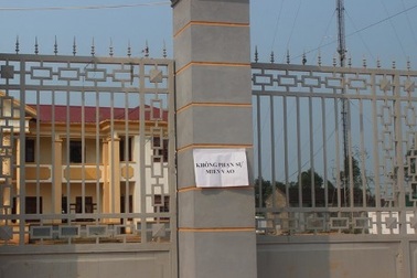 Vụ 4 công an bị dân bắt giữ: Trưởng công an xã xin nghỉ việc 