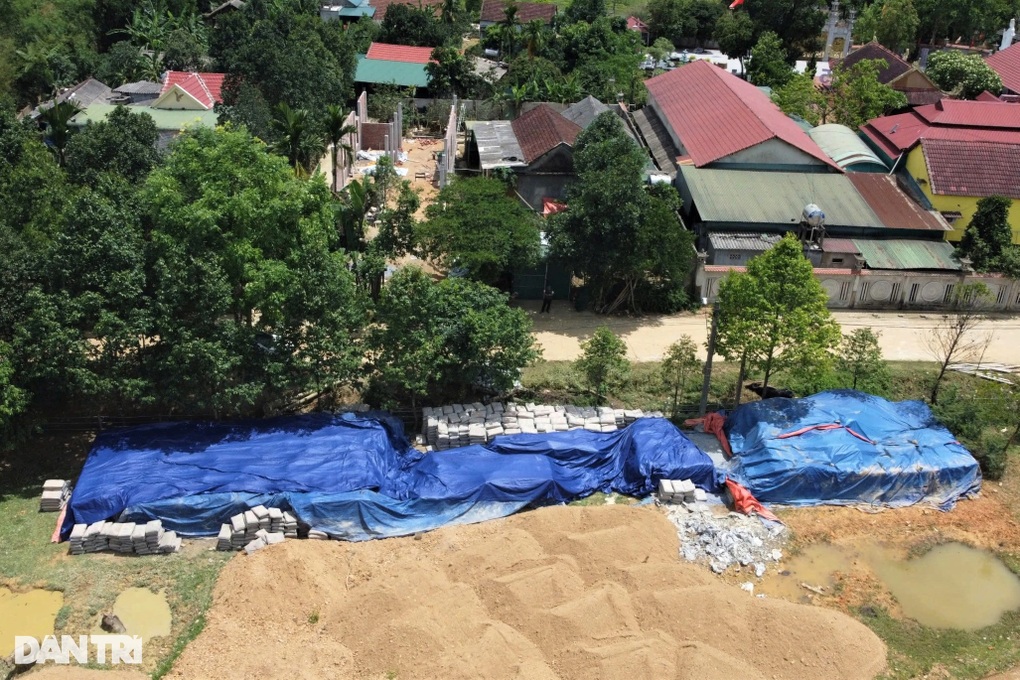 Vụ vứt xó hơn 200 tấn xi măng: Lãnh đạo tỉnh chỉ đạo nóng - 2 Vụ vứt xó hơn 200 tấn xi măng: Lãnh đạo tỉnh chỉ đạo nóng - 2