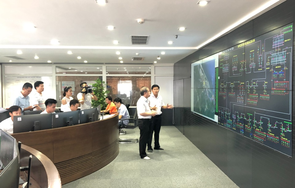 Thừa Thiên Huế căng mình khắc phục thiệt hại do bão số 5 gây ra - 5 Thừa Thiên Huế căng mình khắc phục thiệt hại do bão số 5 gây ra - 5