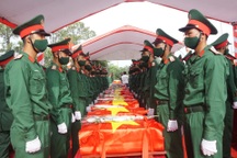 Đội quy tập hài cốt liệt sĩ nhận Huân chương chiến công