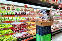 Vợ chồng trẻ siết chặt chi tiêu trong bão giá: Cắt spa, giảm giải trí