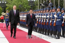 Chủ tịch nước hội đàm với Tổng thống Azerbaijan