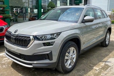 Xe châu Âu này có ưu đãi hơn 200 triệu, cạnh tranh ô tô "nội" giảm trước bạ