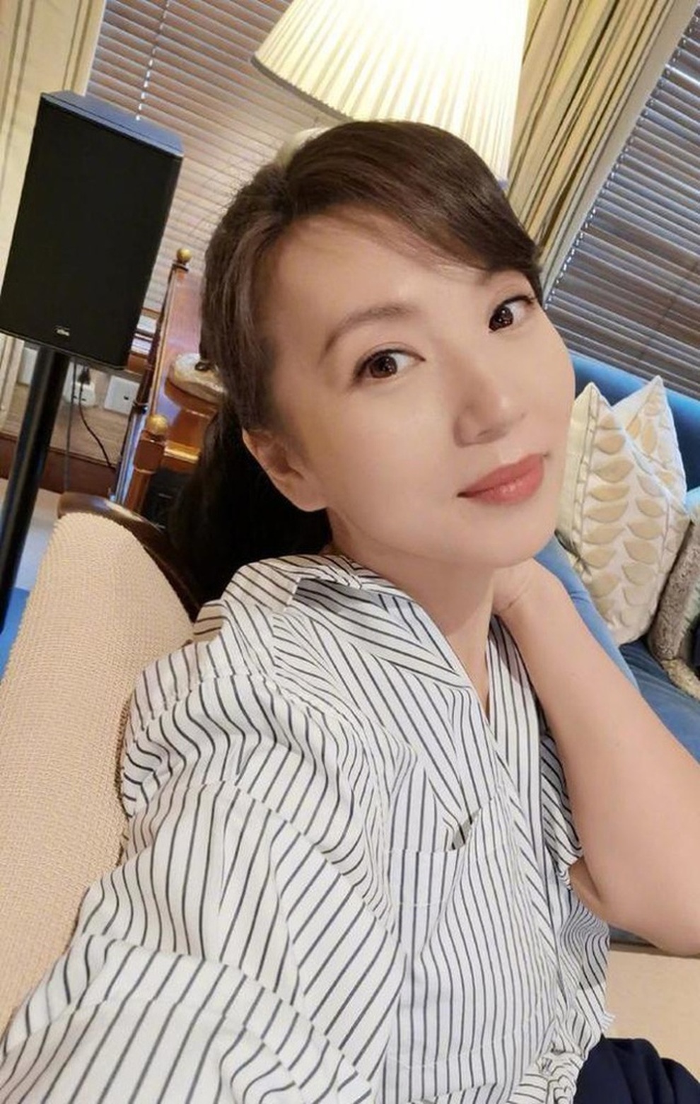 Học hàm giáo sư của mỹ nhân vạn người mê Trần Hảo bị nghi ngờ - 6 Học hàm giáo sư của mỹ nhân vạn người mê Trần Hảo bị nghi ngờ - 6