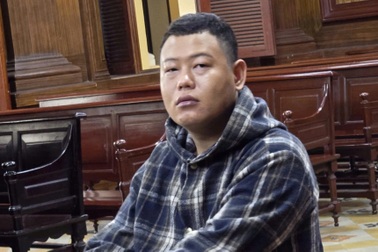 Người đàn ông ở TPHCM phát tán clip “mây mưa” với vợ cũ