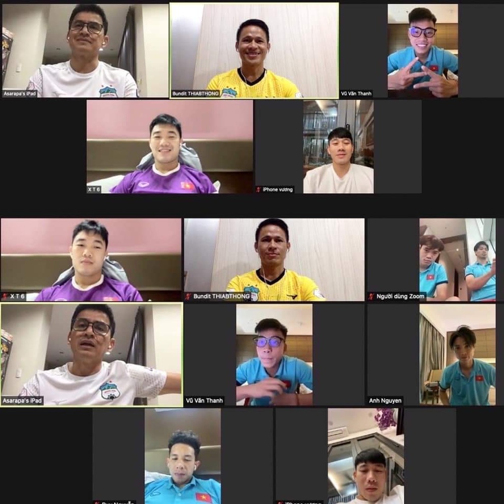 HLV Kiatisuk gặp riêng trò cưng, chúc đội tuyển Việt Nam thắng Trung Quốc - 1 HLV Kiatisuk gặp riêng trò cưng, chúc đội tuyển Việt Nam thắng Trung Quốc - 1