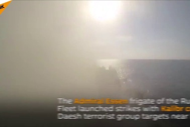 Tàu chiến Nga dội tên lửa Kalibr tiêu diệt IS tại Syria