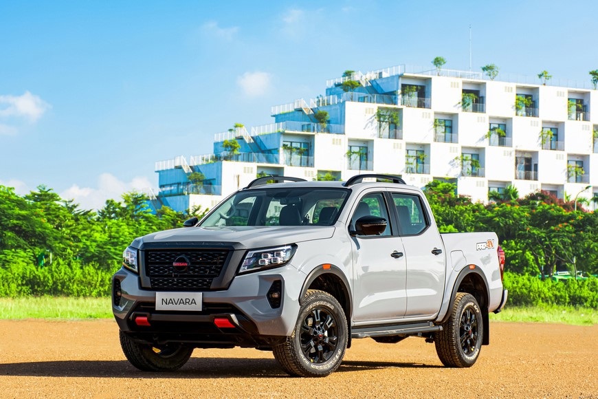 Giá bán mới giúp Nissan Navara 2024 dễ tiếp cận hơn, nhưng vẫn chưa thực sự tạo được lợi thế cạnh tranh so với các đối thủ (Ảnh: Nissan).