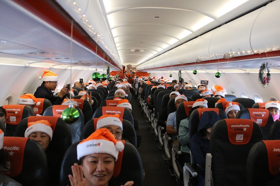 Món quà giáng sinh bất ngờ trên chuyến bay của hãng hàng không Jetstar - 9