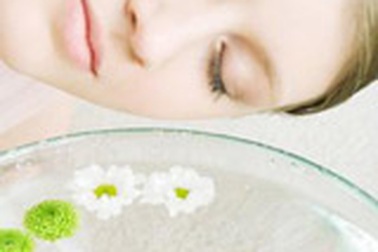 Tự "bào chế" sữa rửa mặt