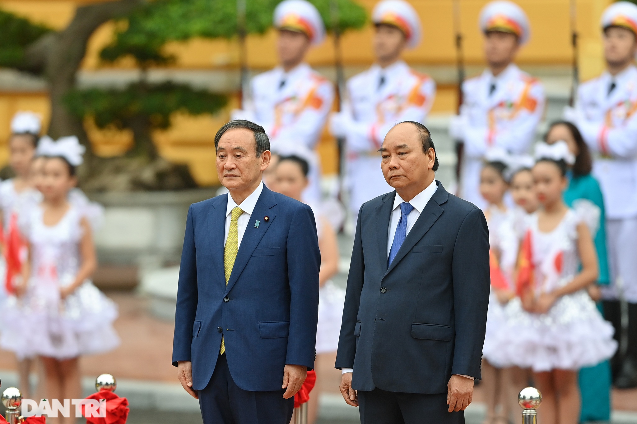 Lễ đón chính thức Thủ tướng Nhật Bản Suga Yoshihide và phu nhân tại Hà Nội - 2 Lễ đón chính thức Thủ tướng Nhật Bản Suga Yoshihide và phu nhân tại Hà Nội - 2