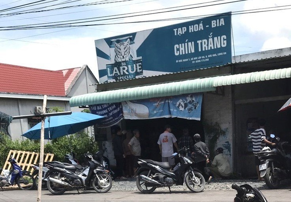 Bà chủ tiệm tạp hóa chết trong căn nhà khóa cửa - 1 Bà chủ tiệm tạp hóa chết trong căn nhà khóa cửa - 1