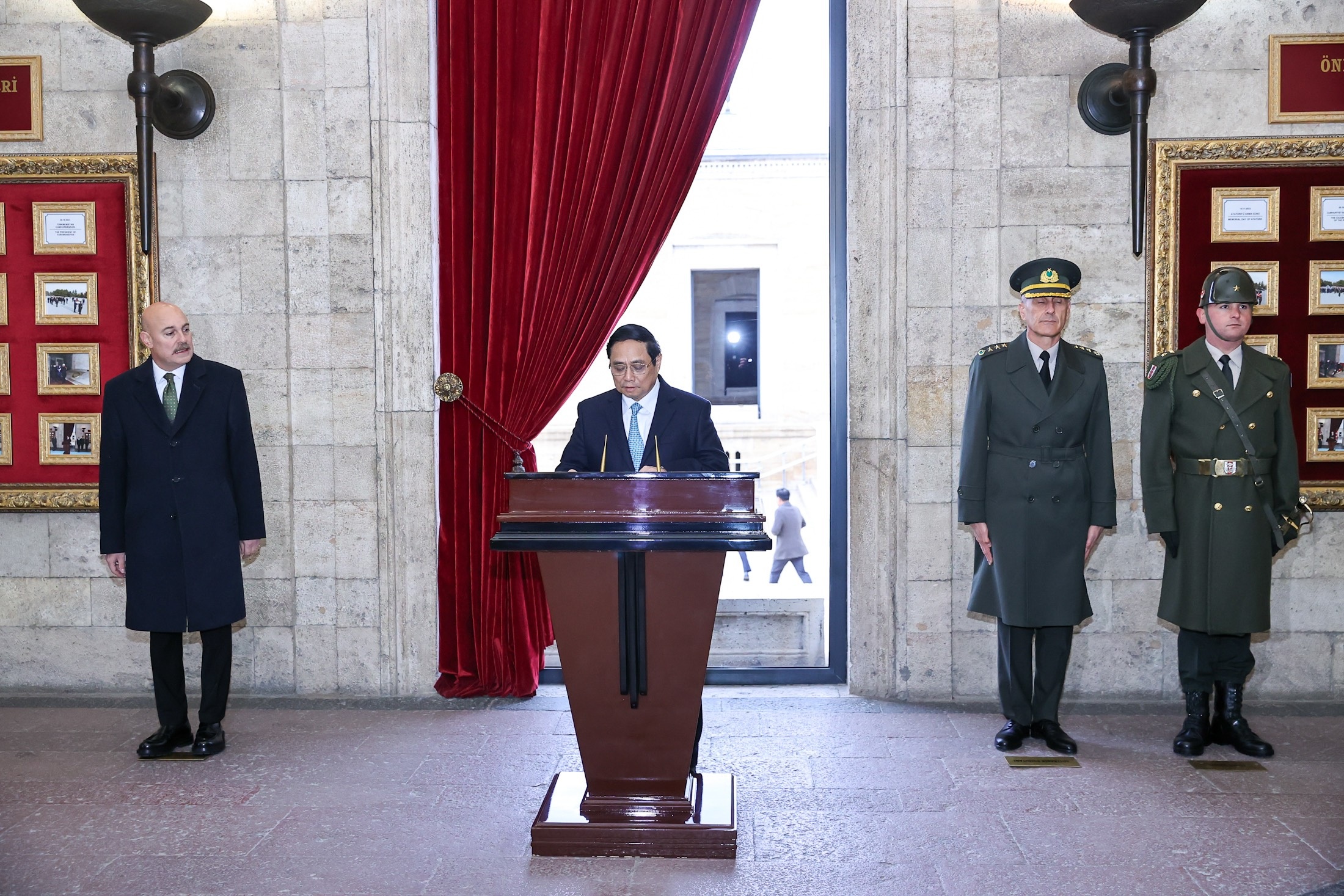 Lễ đón chính thức Thủ tướng Phạm Minh Chính tại Phủ Tổng thống Thổ Nhĩ Kỳ - 10
