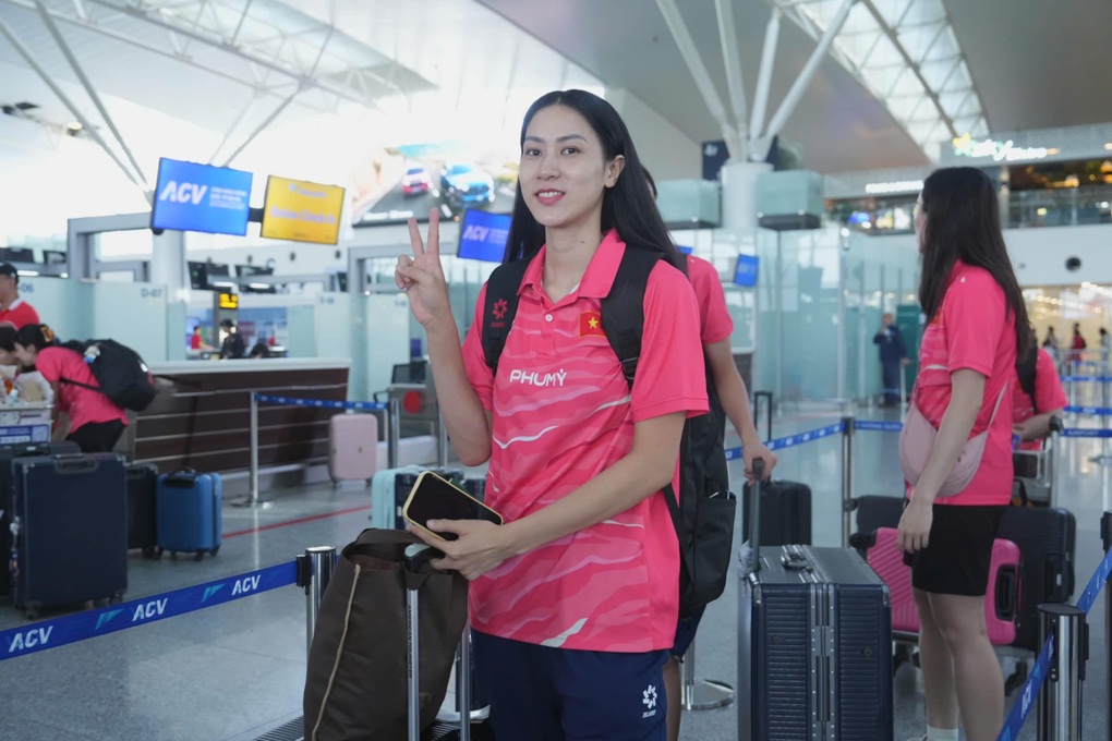 Vietnamesische Frauen-Volleyballmannschaft kommt in Thailand an, bereit für das Weltturnier - 1 Đội tuyển bóng chuyền nữ Việt Nam sang Thái Lan, sẵn sàng cho giải thế giới - 1