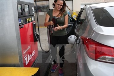 Thị trường dầu mỏ giảm giá tuần thứ 3 liên tiếp trong một tháng