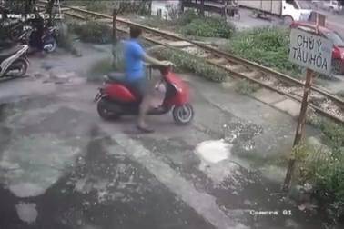 Băng qua đường tàu như "tự sát"