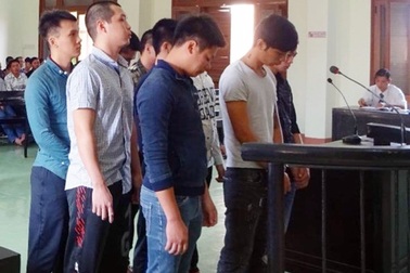 Một án chung thân và 66 năm tù cho 9 bị cáo phạm tội giết người