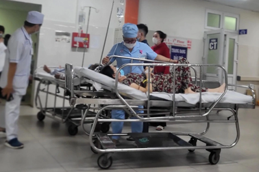 Hơn 1.000 người vào Bệnh viện Chợ Rẫy cấp cứu dịp lễ, hàng chục ca ngộ độc