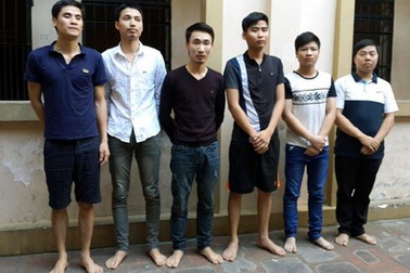 Hà Nội: Sới bạc “ẩn mình” trong cửa hàng gas