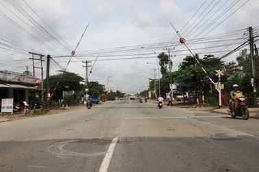 Tai nạn hy hữu: Tài xế bị cuộn sắt hơn 25 tấn đè chết