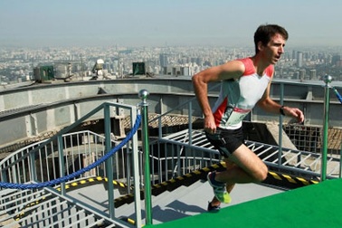 600 người thi "chạy lên trời" ở Bắc Kinh