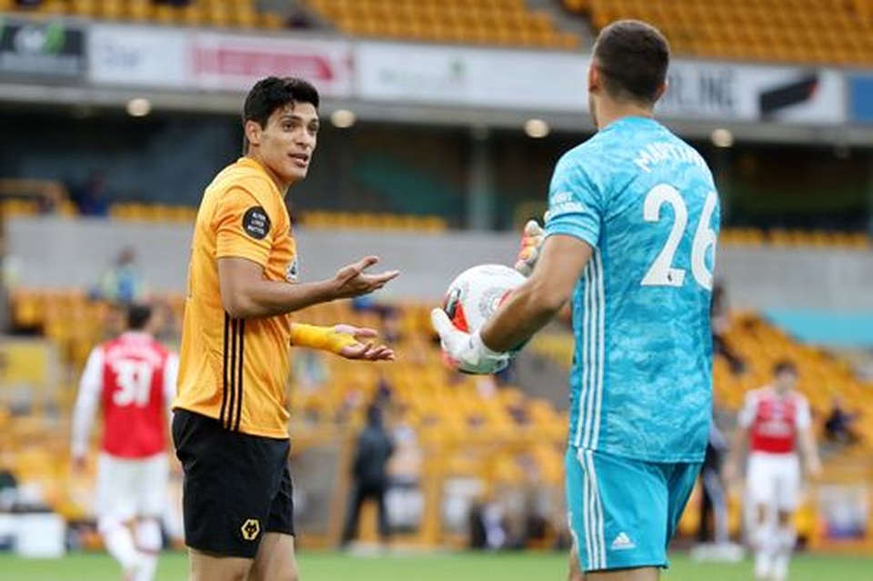Wolves 0-2 Arsenal: Saka, Lacazette lập công cho đội khách - 8 Wolves 0-2 Arsenal: Saka, Lacazette lập công cho đội khách - 8