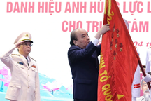 Trao danh hiệu Anh hùng lực lượng vũ trang cho một đơn vị Tình báo công an