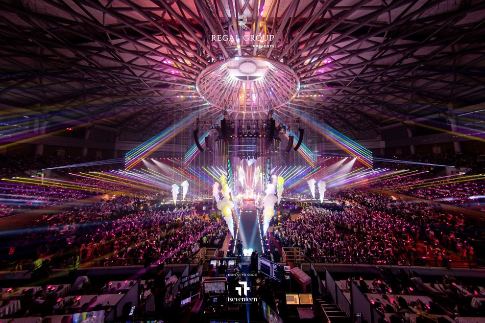 Legend Fest 2025: Độc đáo với sân khấu 360 độ, thu hút 10.000 khán giả tham dự - 2 Legend Fest 2025: Độc đáo với sân khấu 360 độ, thu hút 10.000 khán giả tham dự - 2