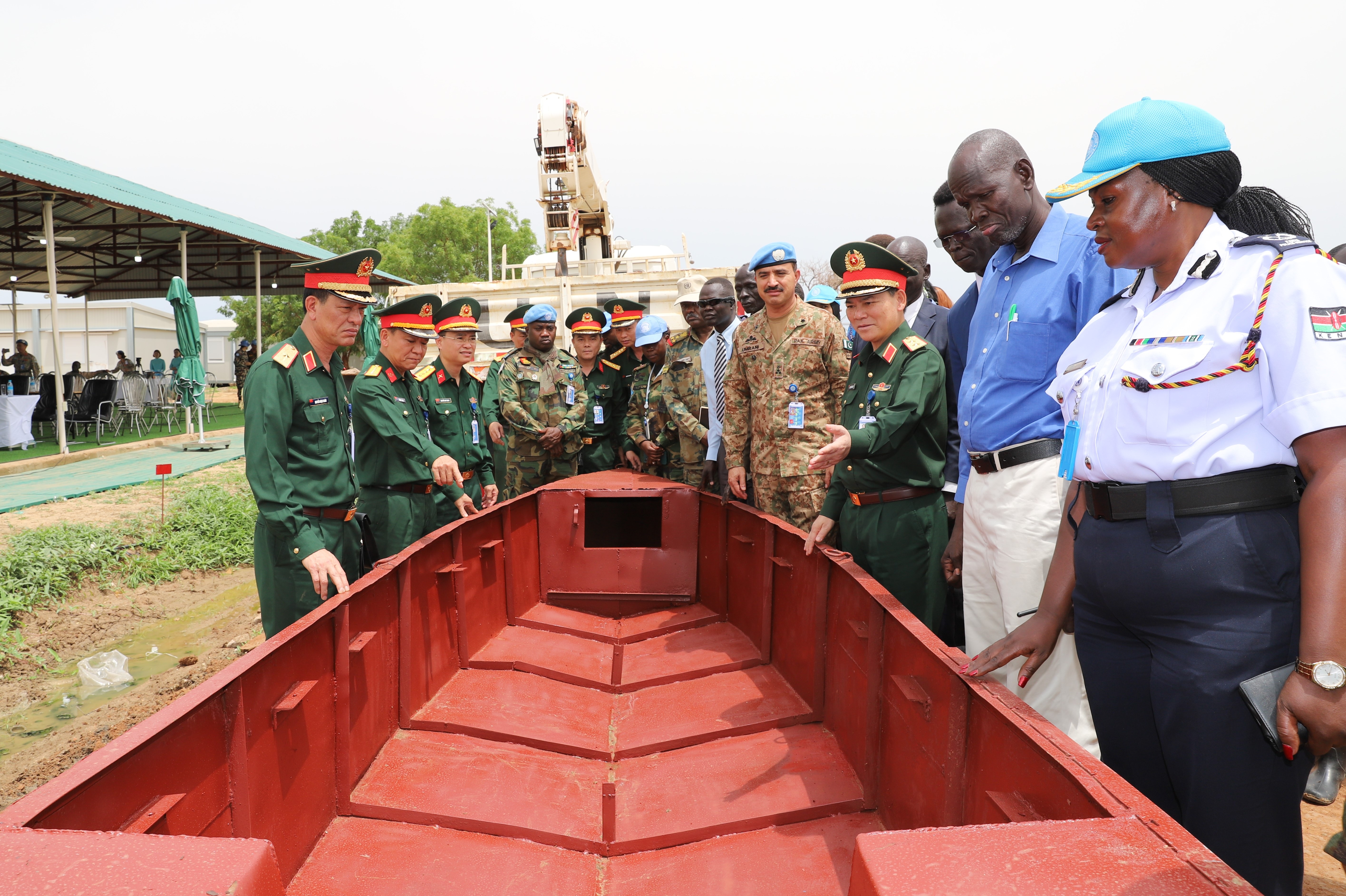 Bộ đội Việt Nam xây tặng lớp học cho trẻ em Abyei - 3