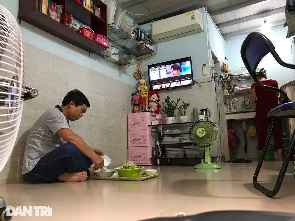 Covid-19 bào mòn lao động nhập cư TPHCM: Mất việc, không thu nhập, lo lắng - 6 Covid-19 bào mòn lao động nhập cư TPHCM: Mất việc, không thu nhập, lo lắng - 6