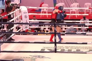 Nữ võ sĩ Việt Nam giành quyền vào dự chung kết Muay Thế giới 2021