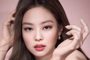 Jennie nghi bị phát tán ảnh nhạy cảm, động thái bất ngờ trên trang cá nhân