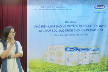 Vinamilk tư vấn chăm sóc sức khoẻ người cao tuổi TP Móng Cái