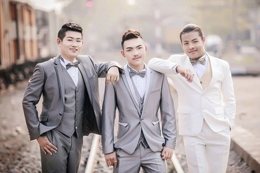 Đám cưới đồng tính tay ba đầu tiên trên thế giới