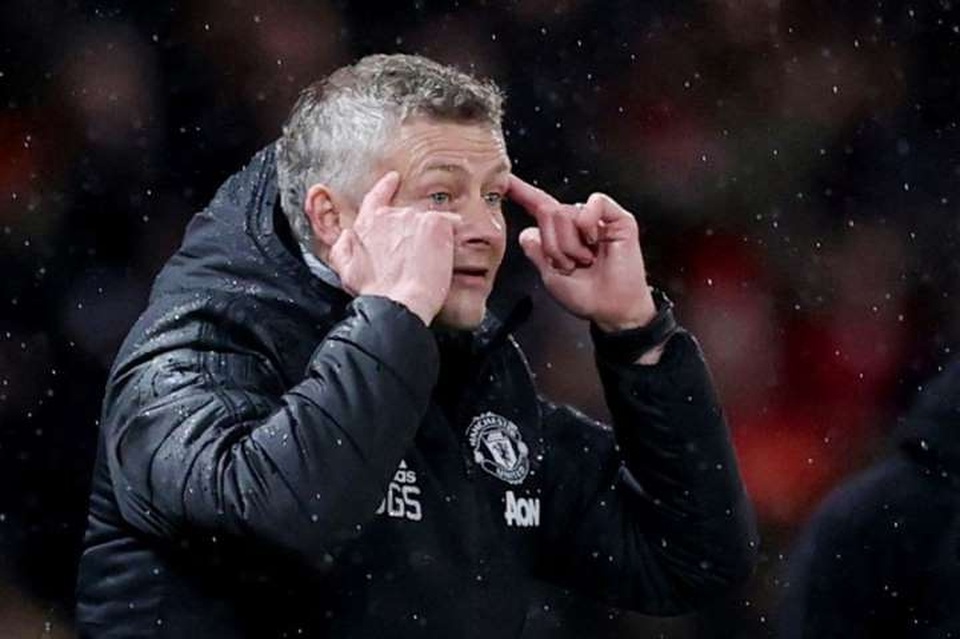 Do Covid-19, Man Utd phải thi đấu trên sân không có khán giả - 1 Do Covid-19, Man Utd phải thi đấu trên sân không có khán giả - 1