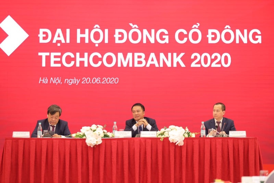 Tỷ phú Hồ Hùng Anh nói gì về mục tiêu lợi nhuận tăng 1% của Techcombank? - 1 Tỷ phú Hồ Hùng Anh nói gì về mục tiêu lợi nhuận tăng 1% của Techcombank? - 1