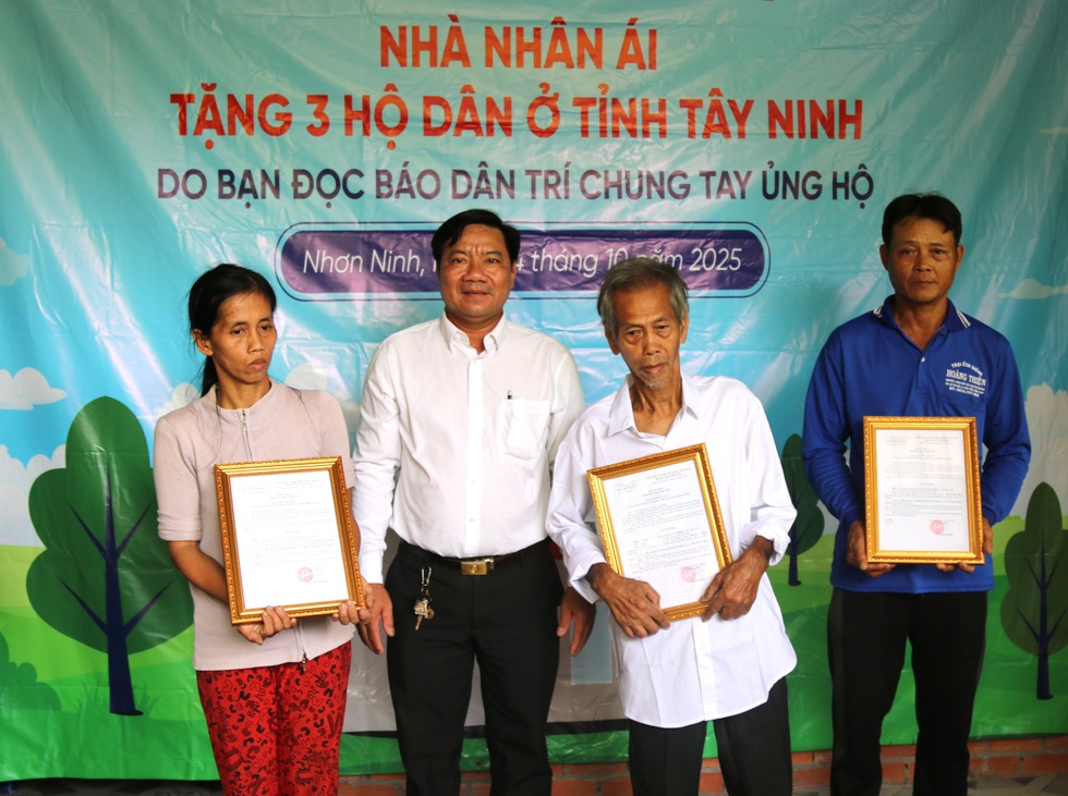 Tặng nhà Nhân ái, trao niềm hy vọng và nguồn động viên tới hộ nghèo - 1 Tặng nhà Nhân ái, trao niềm hy vọng và nguồn động viên tới hộ nghèo - 1