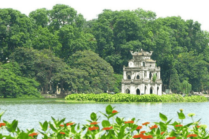 Hồ Hoàn Kiếm, Hà Nội.