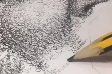 Video vẽ chân dung Bác Hồ bằng chữ "Việt Nam"