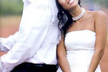 "Chân dài" sính lấy chồng ngoại