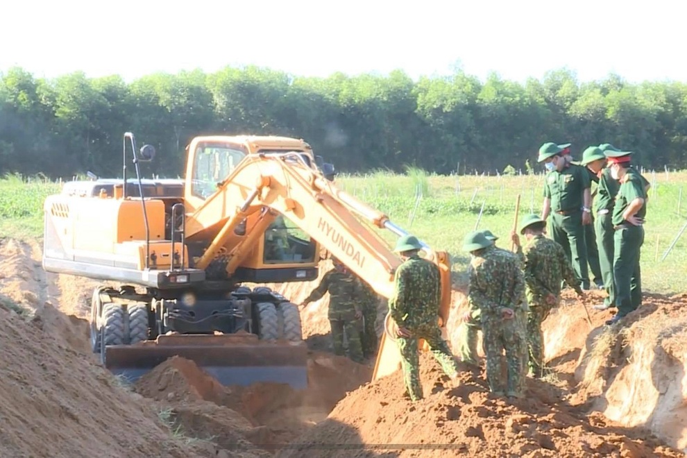 Quảng Trị: Phát hiện hài cốt liệt sĩ với nhiều xương, răng cùng các di vật - 1 Quảng Trị: Phát hiện hài cốt liệt sĩ với nhiều xương, răng cùng các di vật - 1