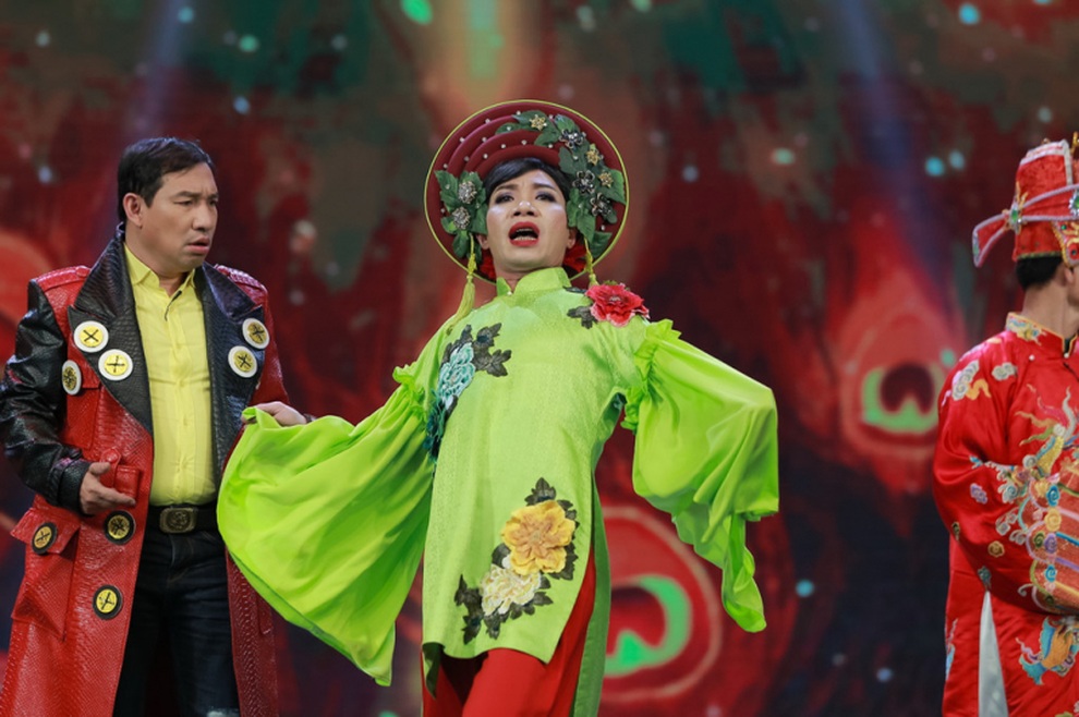 Hồng Diễm đến thăm NSND Công Lý, hé lộ sức khỏe hiện tại - 3