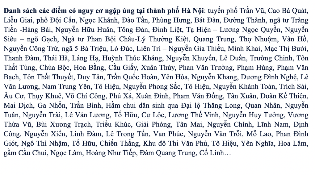Hà Nội còn 29 tuyến đường tê liệt hoàn toàn, chiều nay trời tiếp tục mưa - 2 Hà Nội còn 29 tuyến đường tê liệt hoàn toàn, chiều nay trời tiếp tục mưa - 2