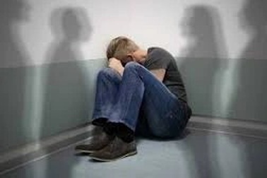 Giữa những hoang mang, sợ hãi, cho mẹ "ôm và xin lỗi con"!