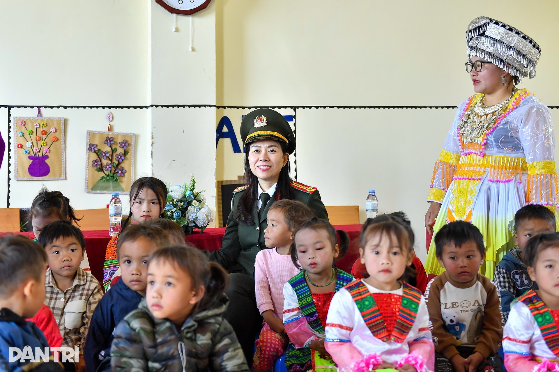 Khánh thành điểm trường Dân trí nơi biên cương Cao Bằng - 3