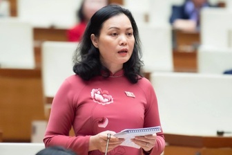 Đề xuất miễn học phí, trả lương cho bác sĩ nội trú